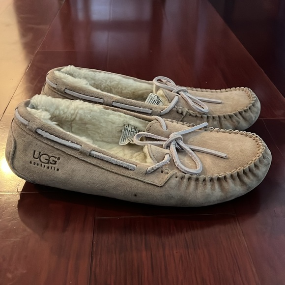 UGG Moccasins - Picture 5 of 8